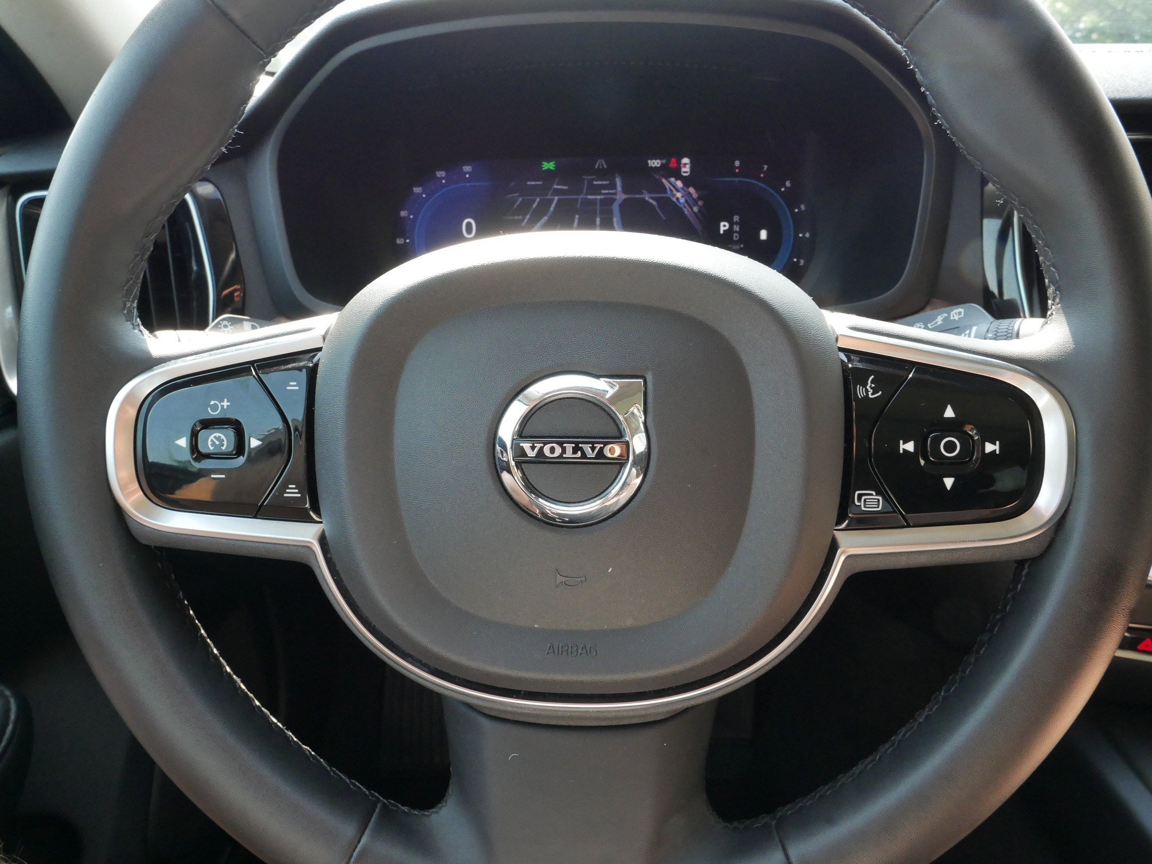 2024 Volvo V60 Cross Country Plus photo 25