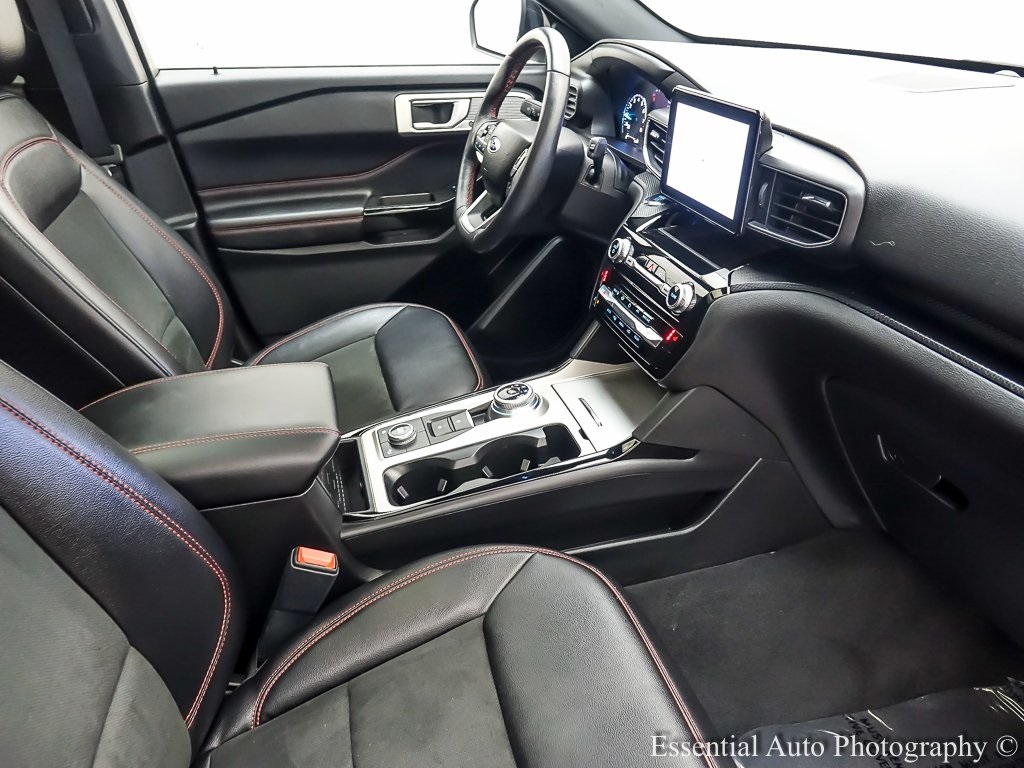 2023 Ford Explorer ST-Line photo 28