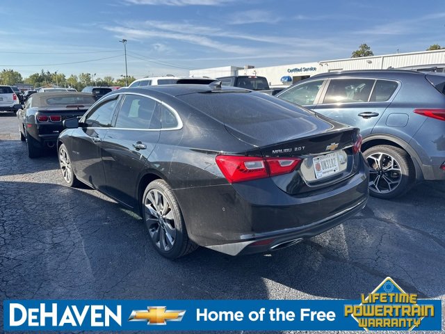 2016 Chevrolet Malibu Premier photo 2