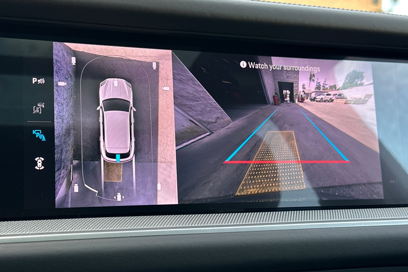 2026 Porsche Cayenne S photo 20