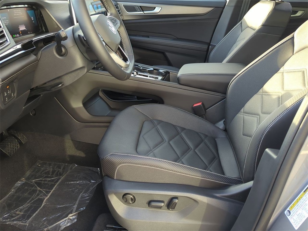 2025 Volkswagen Atlas Cross Sport SE Technology photo 11