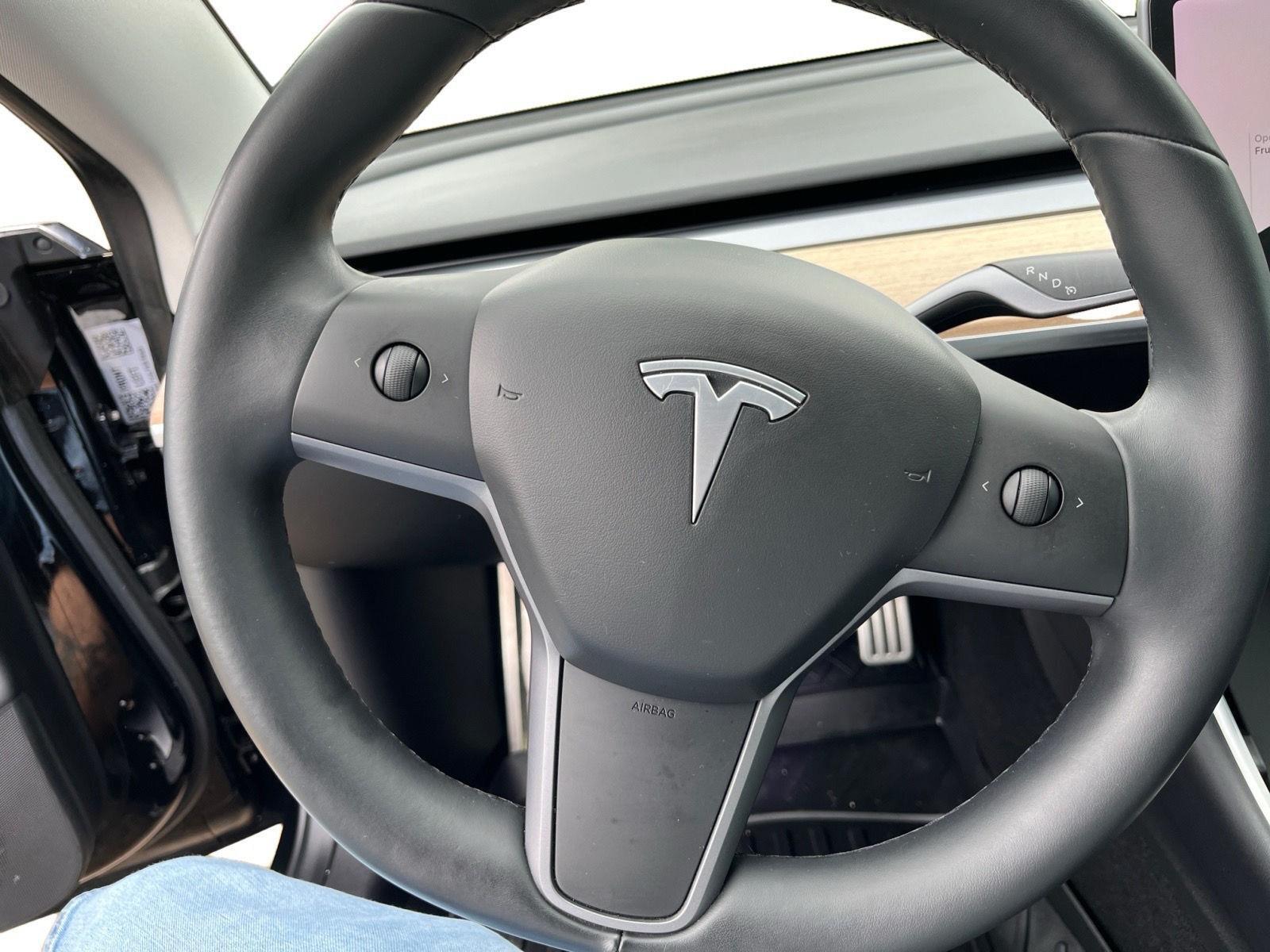 2018 Tesla Model 3 Long Range photo 12