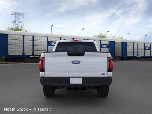2025 Ford F-150 Lightning photo 5
