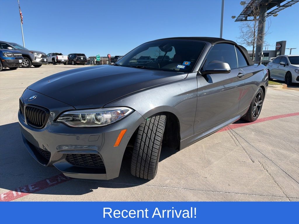 2016 BMW 2 Series M235i's photo