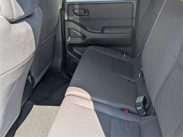 2025 Nissan Frontier S photo 20