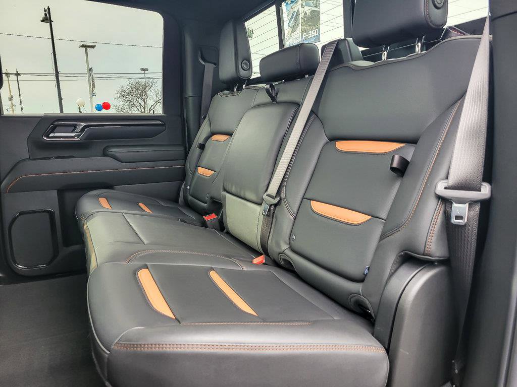 2025 GMC SIERRA HD - Image 15