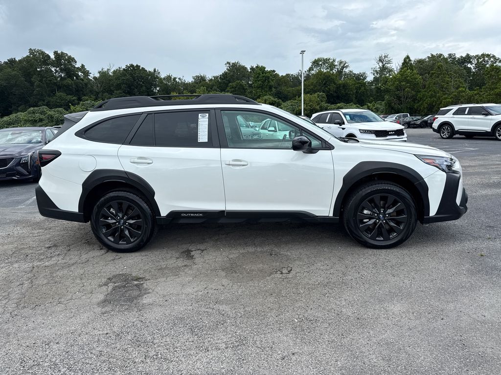 2024 Subaru Outback Onyx Edition photo 2