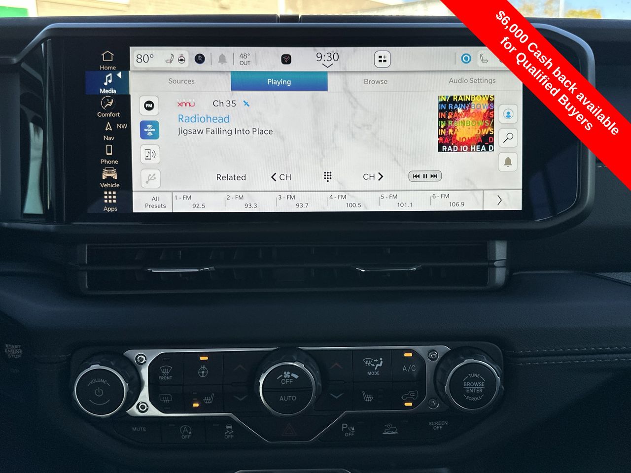 2025 Jeep Wrangler Sahara photo 3