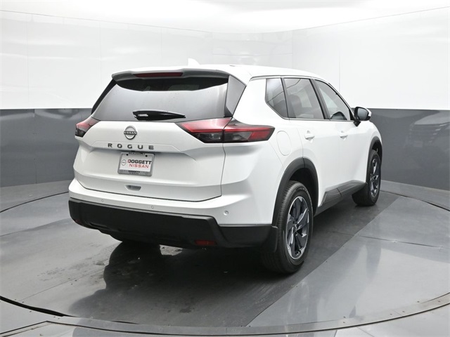 2026 Nissan Rogue SV photo 3