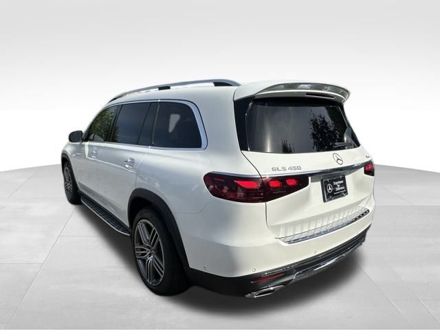 2026 Mercedes Benz GLS 450 4MATIC photo 3