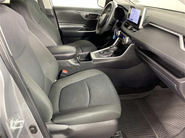2024 Toyota RAV4 Hybrid LE photo 7