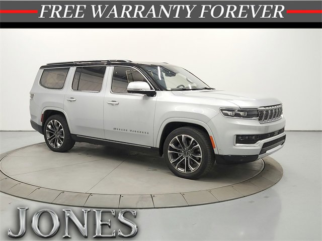 2022 Jeep Grand Wagoneer Series III's photo