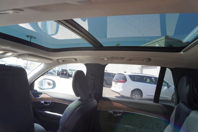 2024 Volvo XC90 Plus photo 19