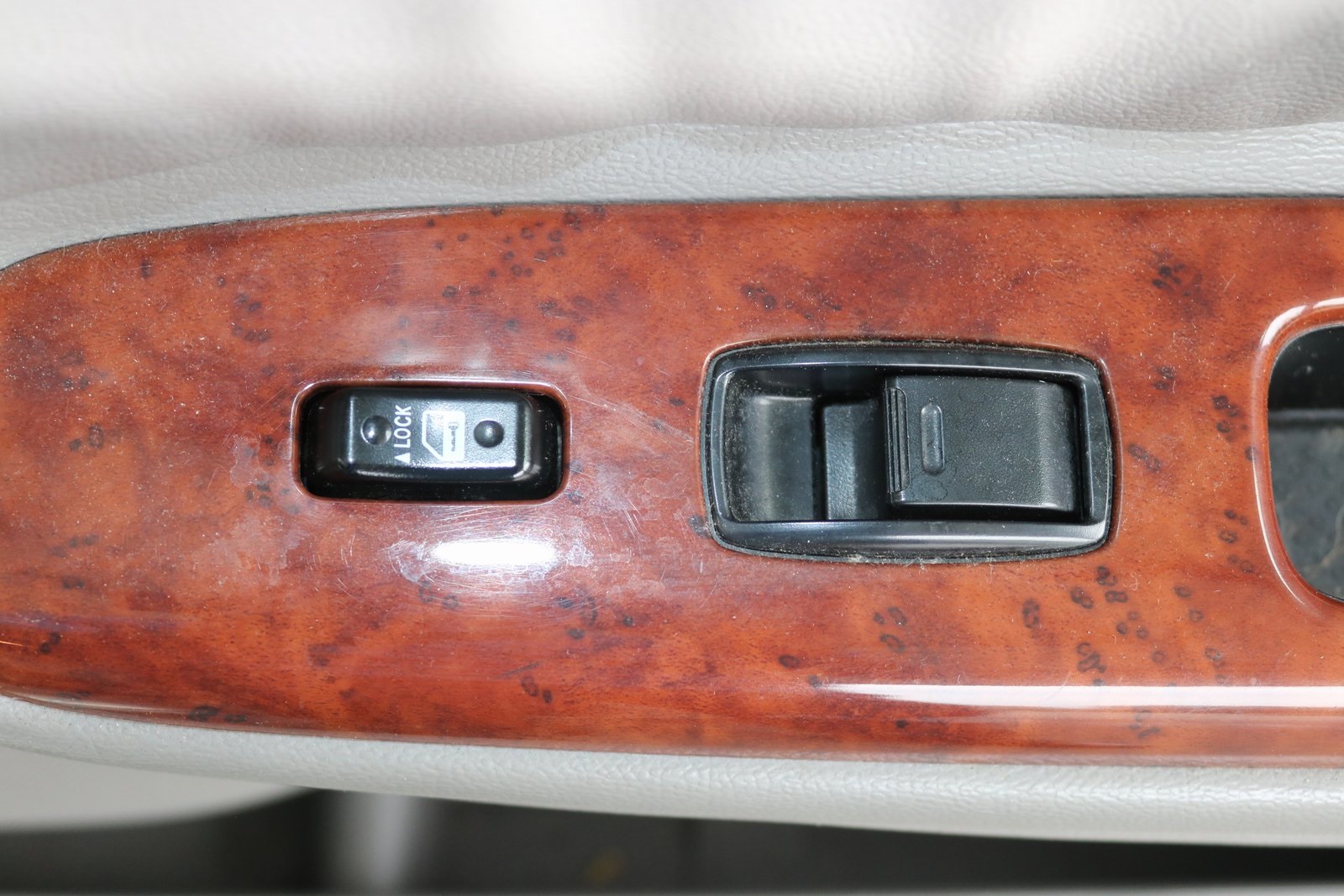 2005 Toyota Camry XLE photo 20