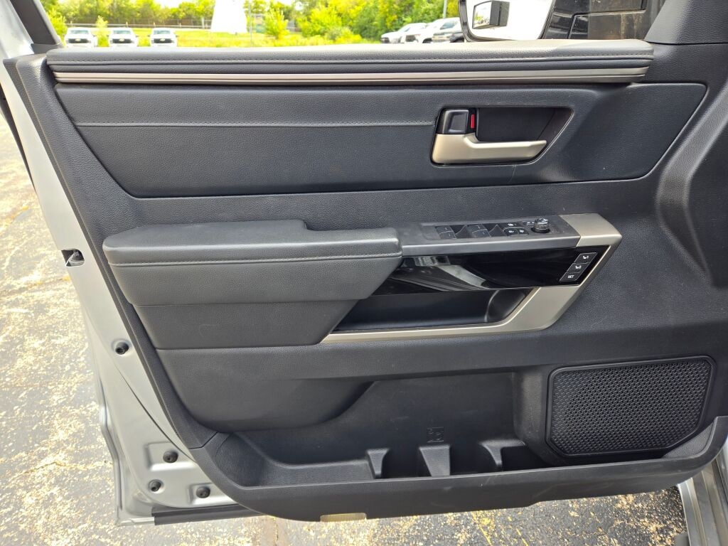 2023 Toyota Tundra Limited photo 22