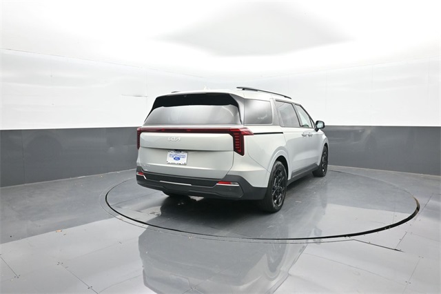 2025 Kia Carnival SX Prestige photo 3