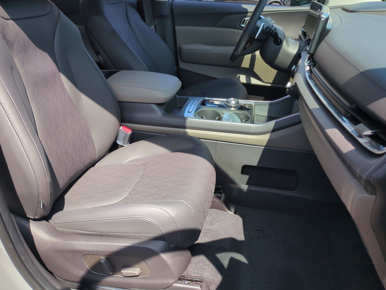 2026 Kia Carnival EX photo 22