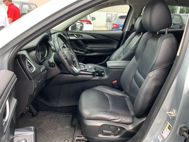 2019 Mazda CX-9 Touring photo 11