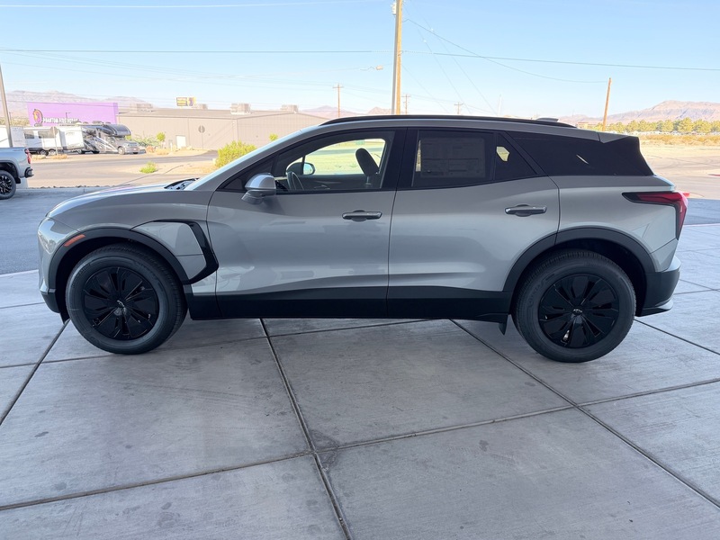 2026 Chevrolet Blazer EV photo 5