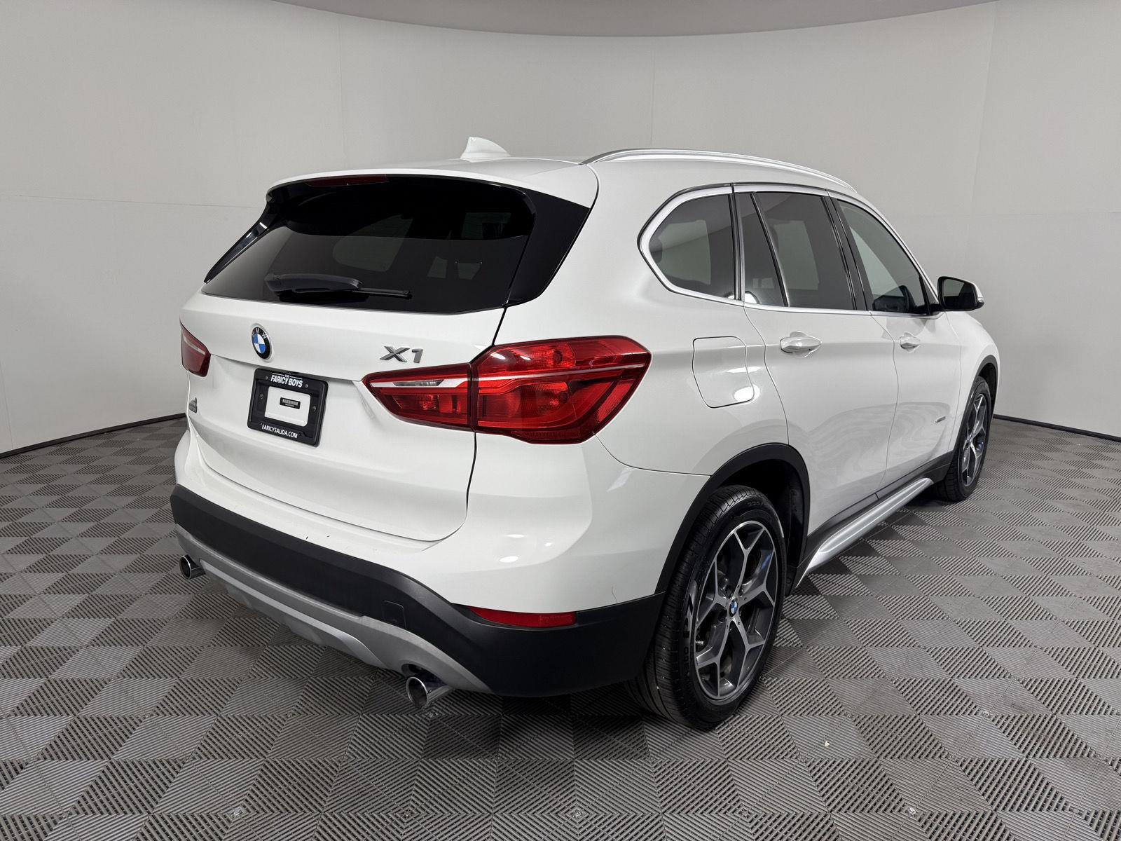 2018 Bmw X1 sDrive28i photo 3