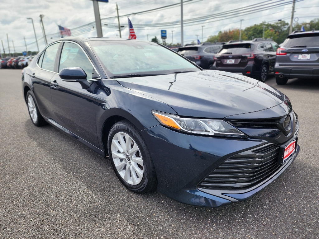 2020 Toyota Camry LE photo 18