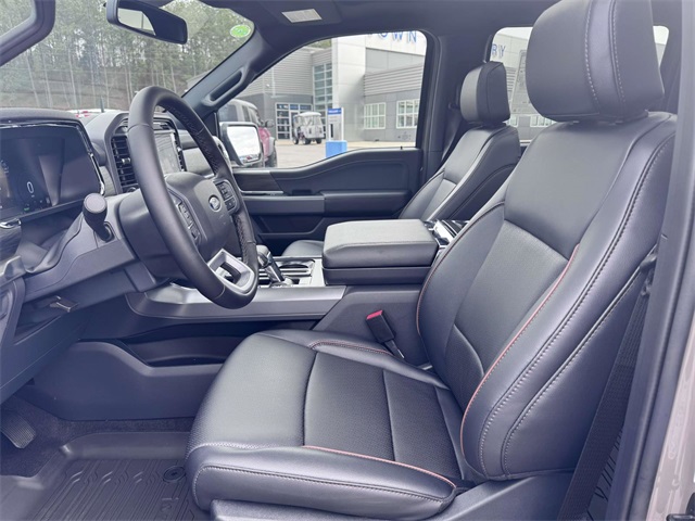 2025 Ford F-150 Lariat photo 11