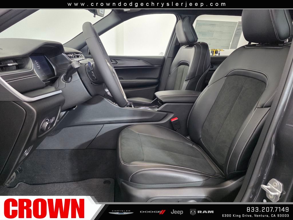 2025 Jeep Grand Cherokee Altitude X photo 14