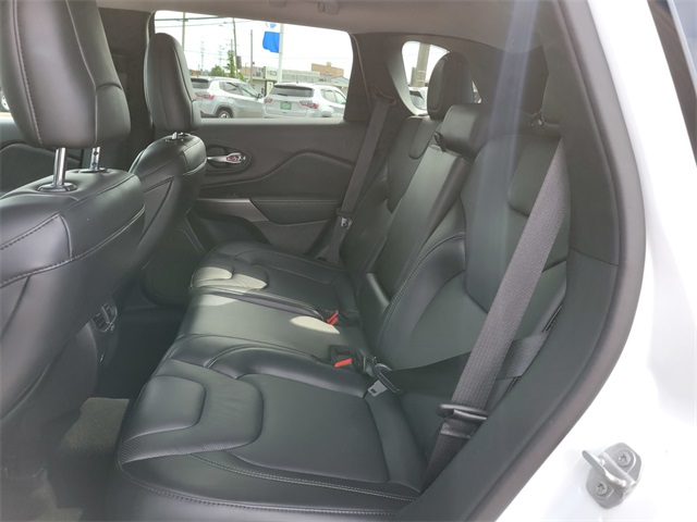 2021 Jeep Cherokee Latitude Lux photo 12
