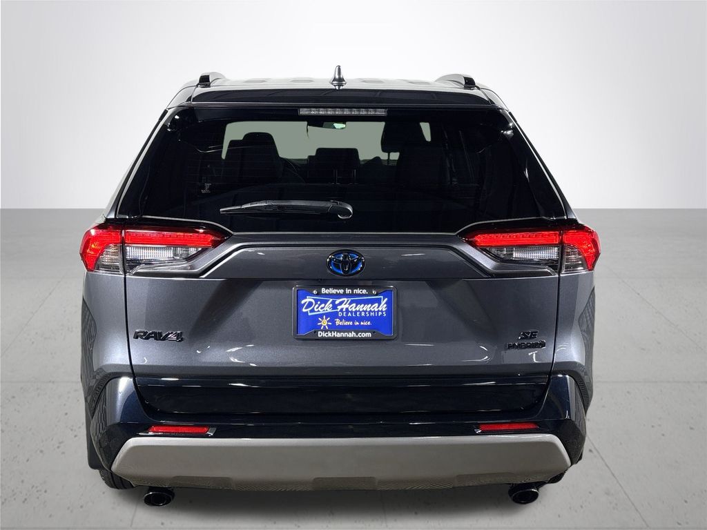2022 Toyota RAV4 Hybrid SE photo 7