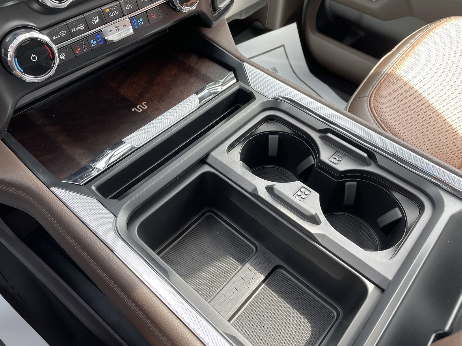 New 2024 Star White Metallic Tri-Coat Ford King Ranch image 54