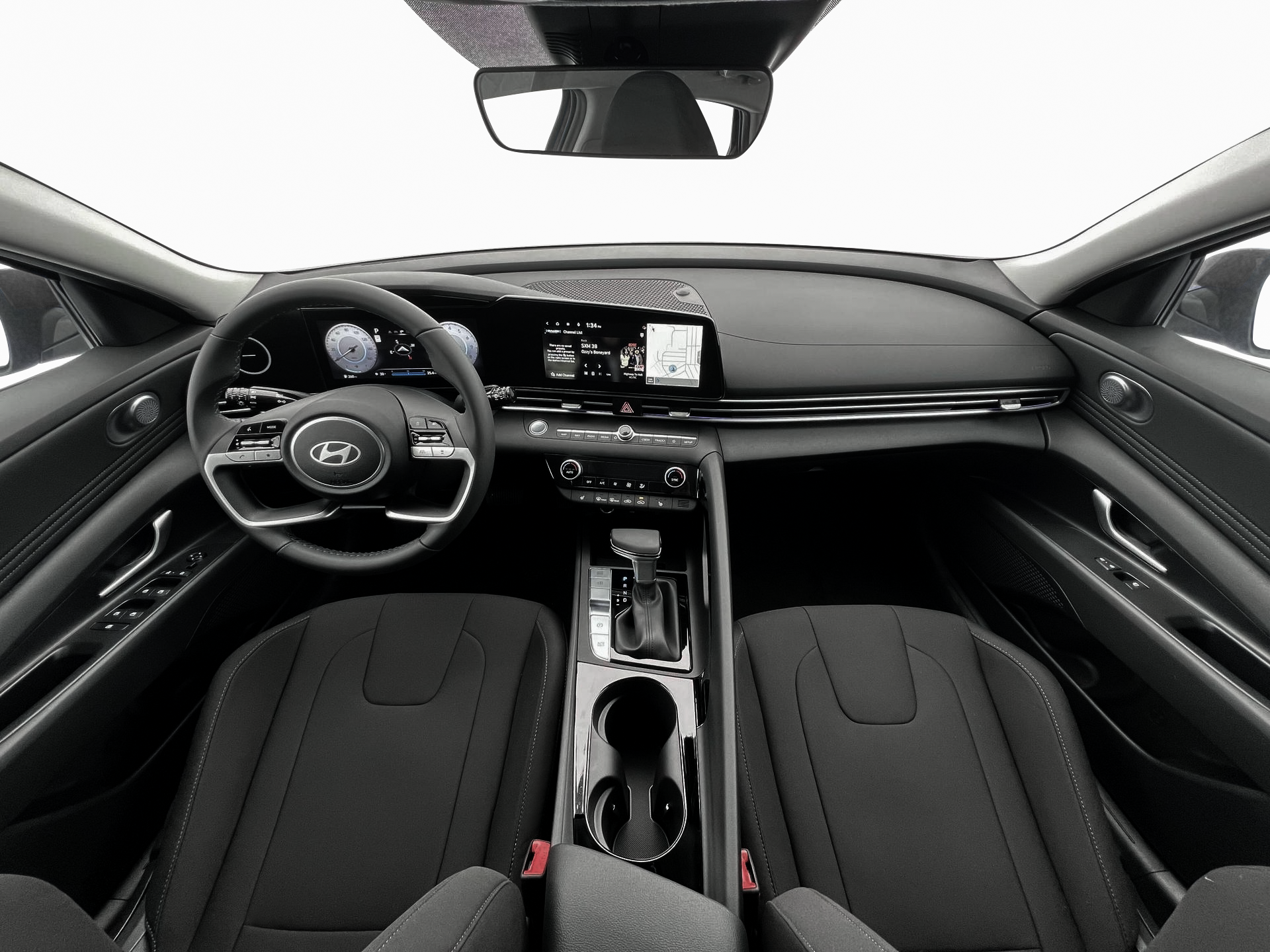 New 2025 Amazon Gray Hyundai SEL Convenience image 13
