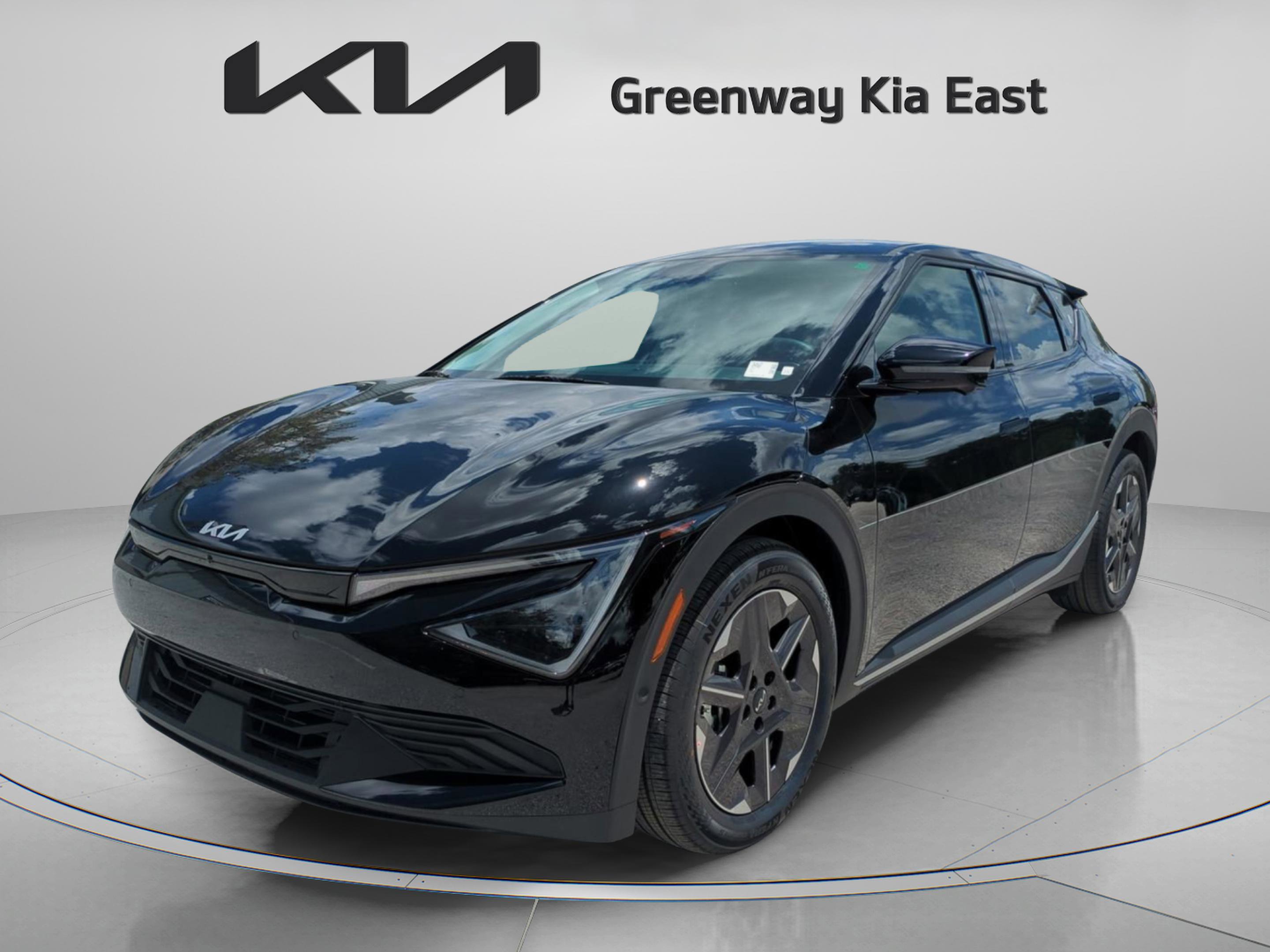 2025 Kia EV6 Light photo 3