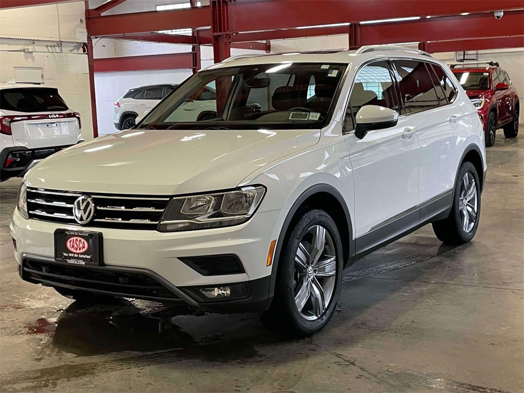 2020 Volkswagen Tiguan SEL photo 2