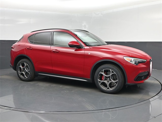2022 Alfa Romeo Stelvio Ti's photo
