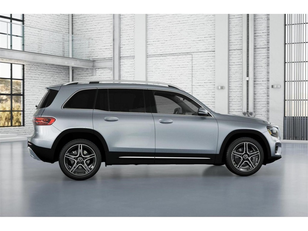 2026 Mercedes Benz GLB 250 photo 16
