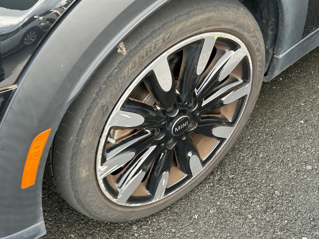 2023 Mini Cooper Hardtop S photo 3