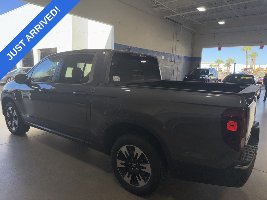 2020 Honda Ridgeline RTL photo 4