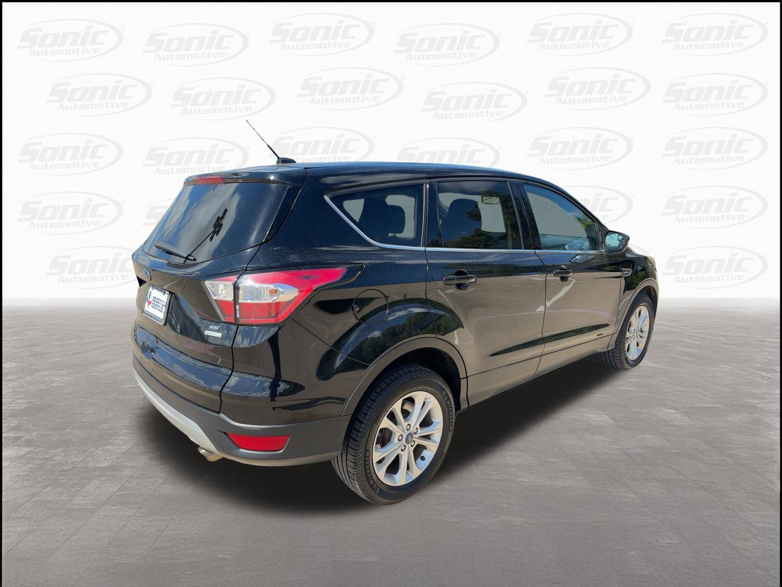 2017 Ford Escape SE photo 8