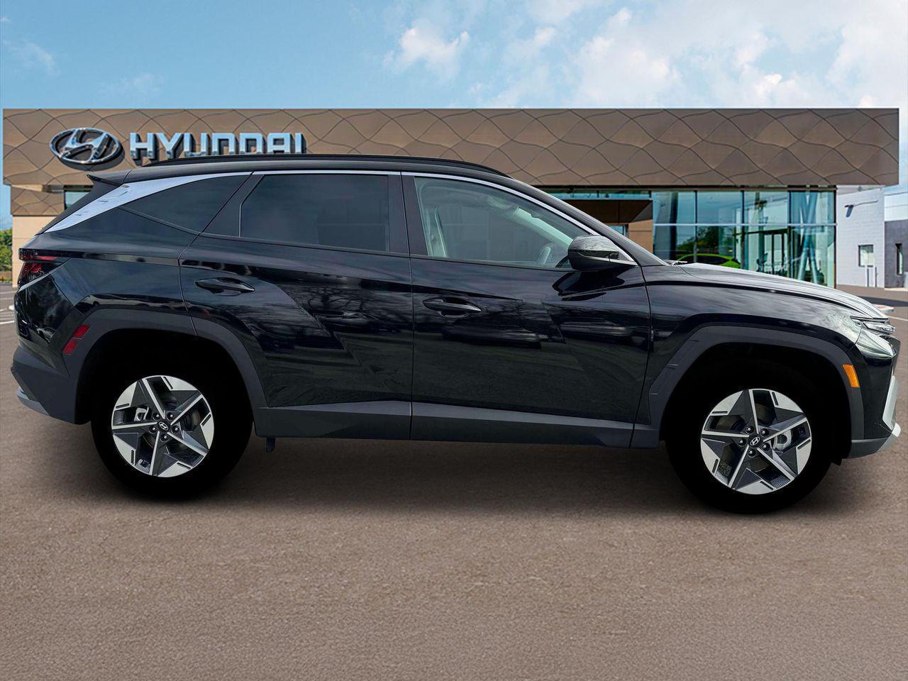 2025 Hyundai Tucson SEL photo 7