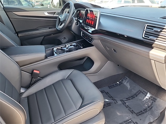 2025 Volkswagen Atlas Cross Sport SEL R-Line photo 16