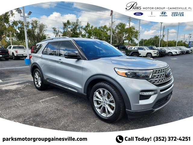 2023 Ford Explorer Limited's photo