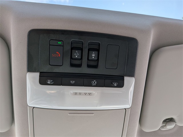 2023 Nissan Rogue SL photo 18