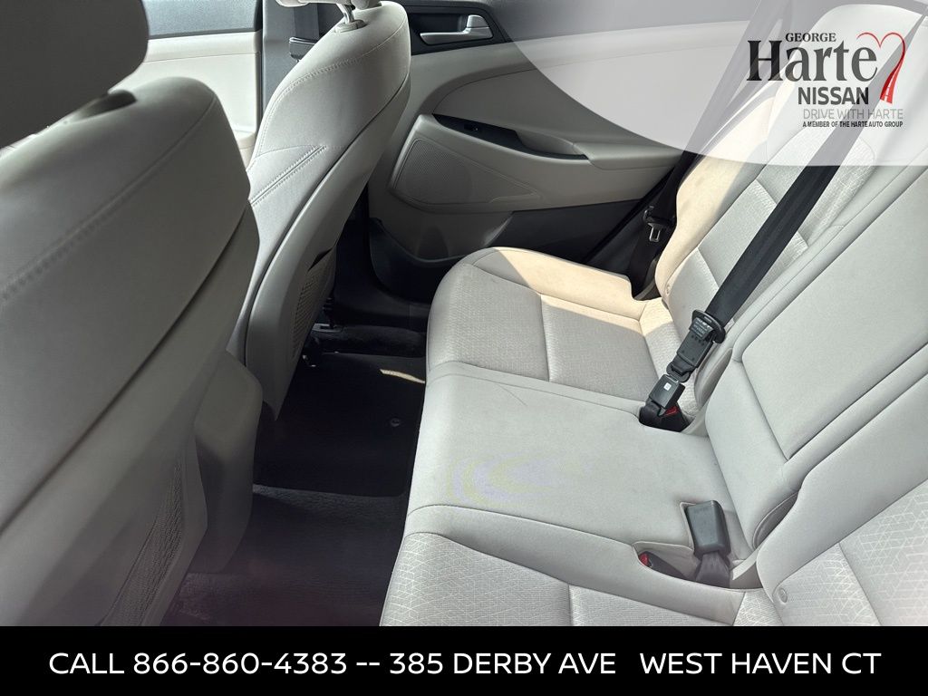 2017 Hyundai Tucson SE photo 4