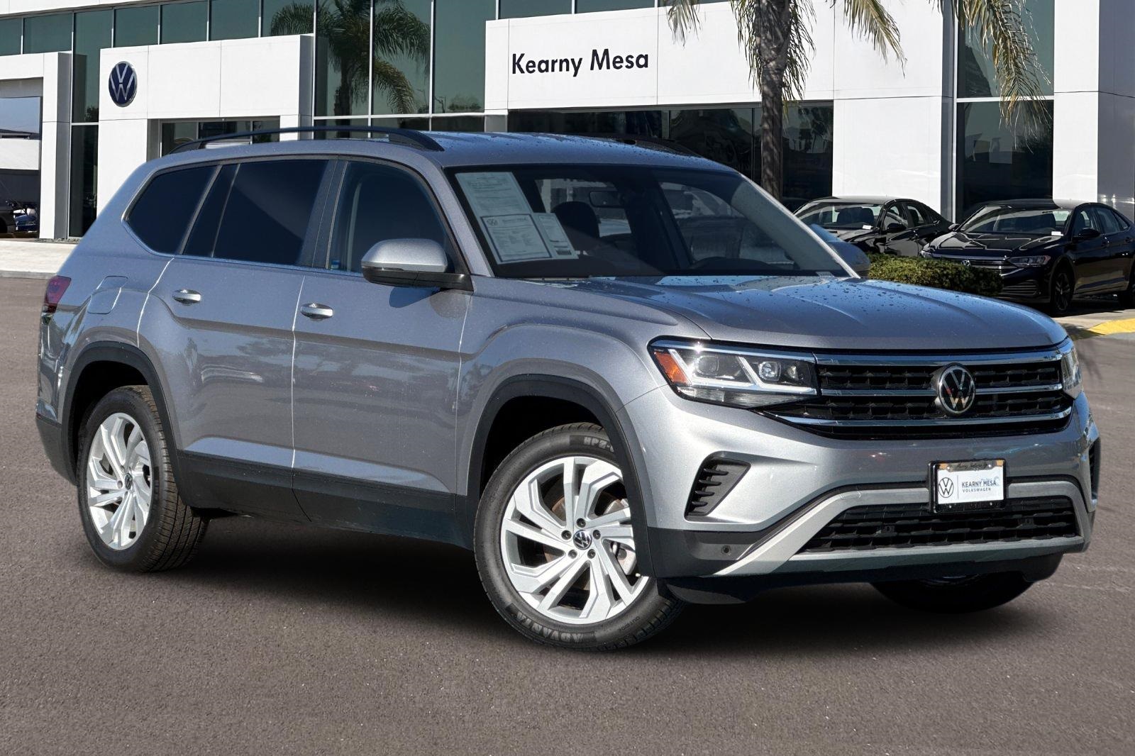 2022 Volkswagen Atlas V6 SE Technology photo 2