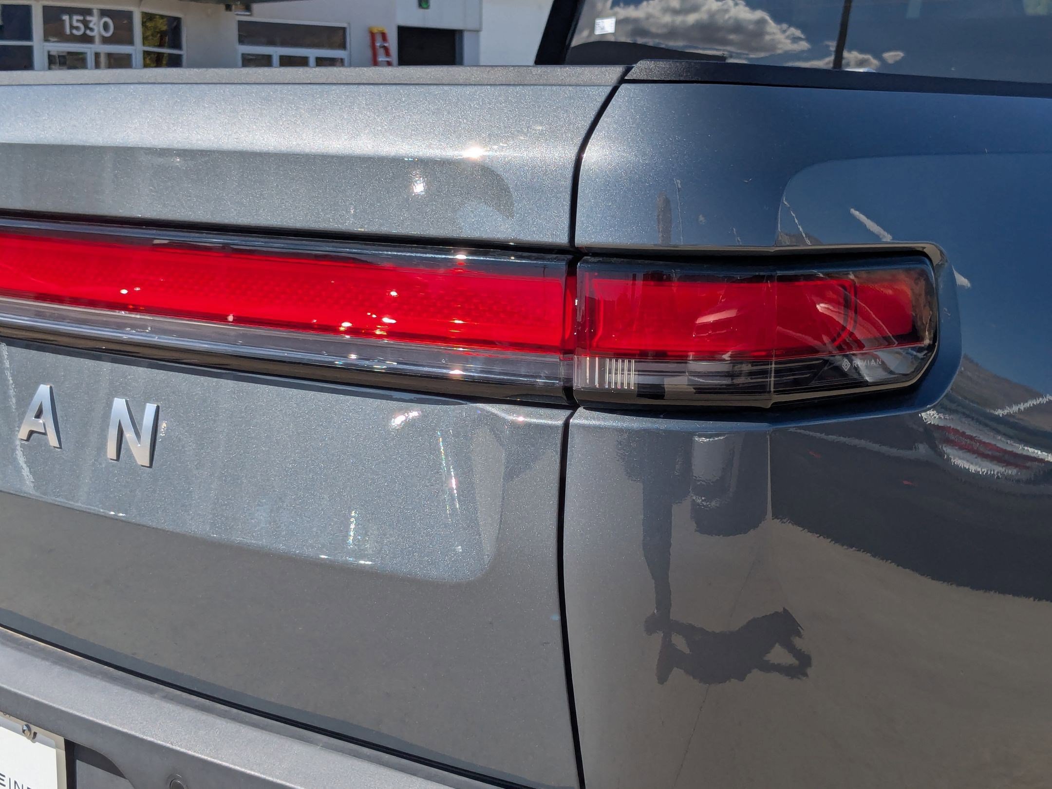 2022 Rivian R1T Adventure photo 10