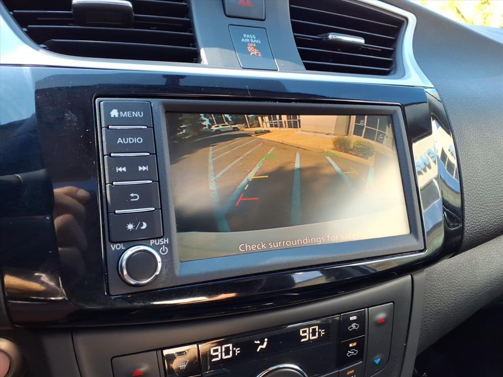 2019 Nissan Sentra SV photo 18