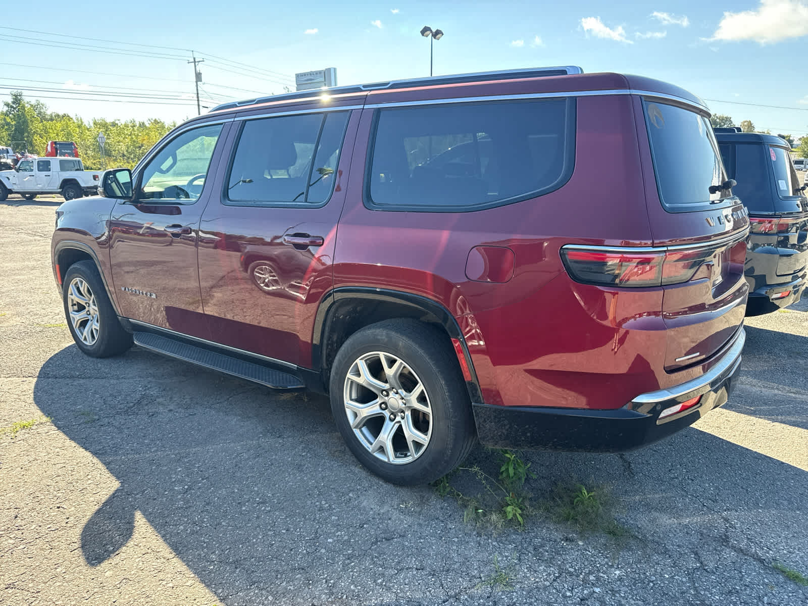 2022 Jeep Wagoneer Series II's photo