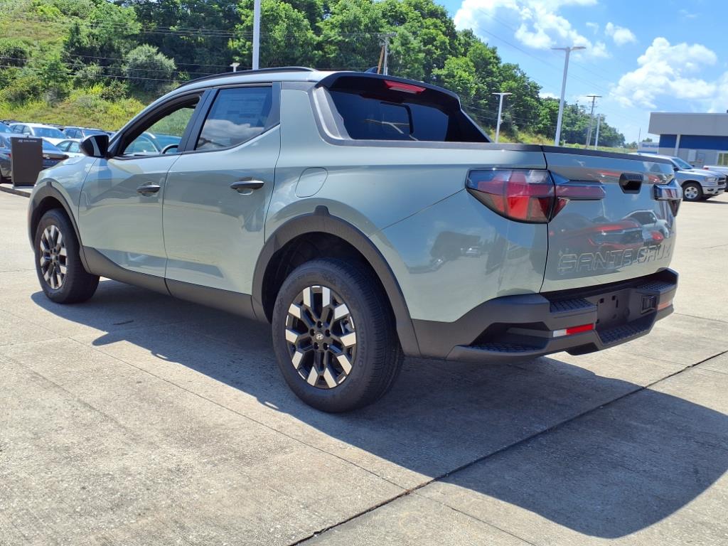 2025 Hyundai Santa Cruz SEL Activity photo 3