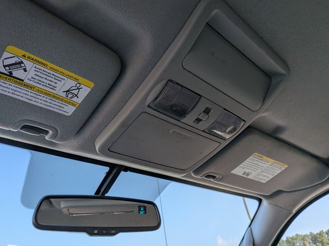 2018 Nissan Frontier SV photo 17