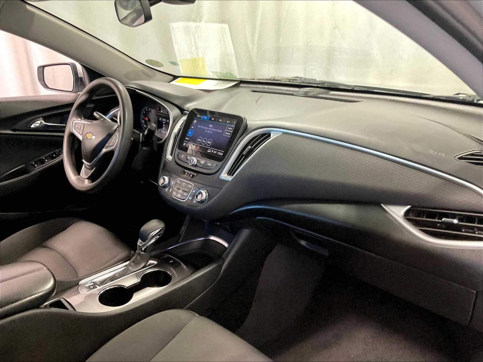 2022 Chevrolet Malibu 1LT photo 12
